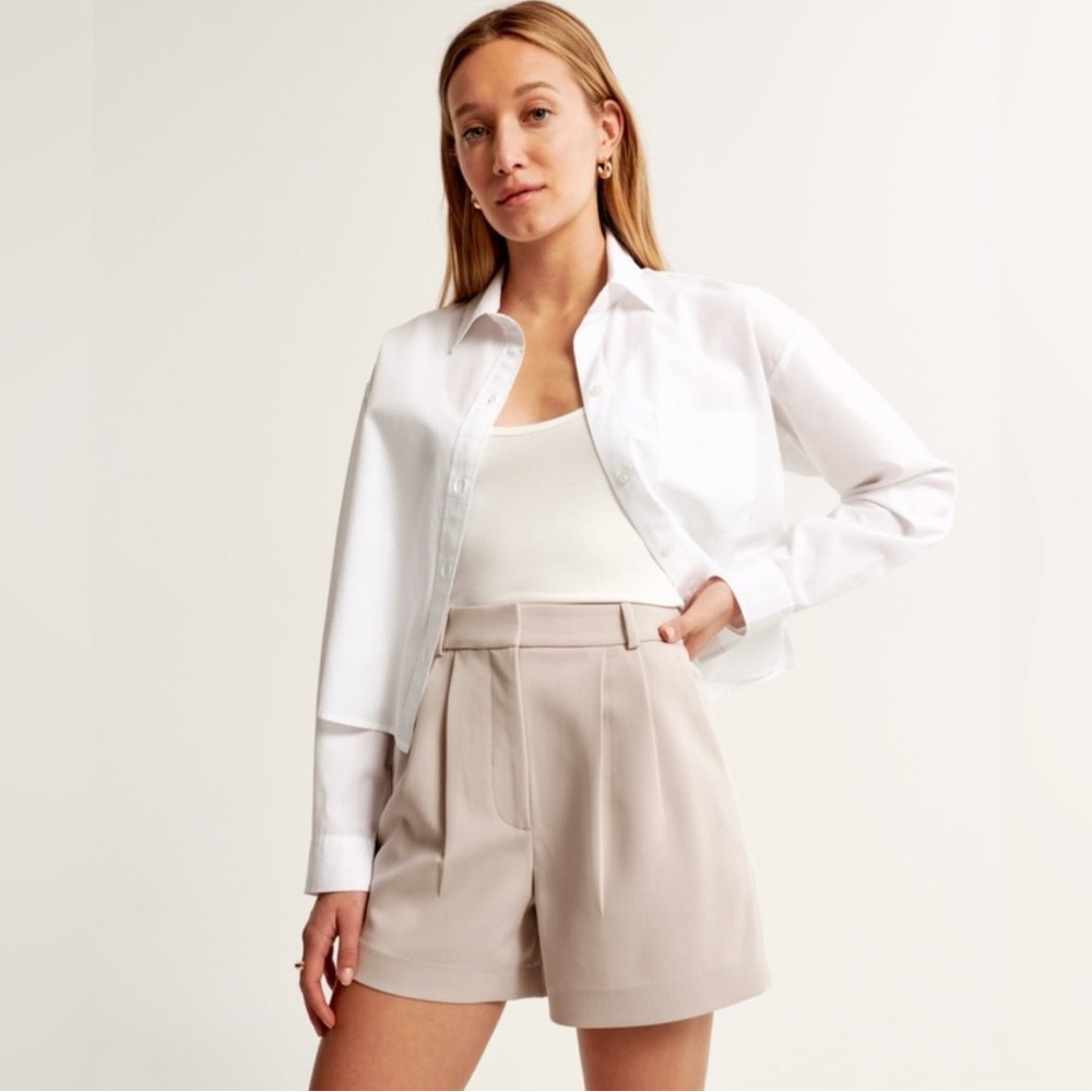 Abercrombie & Fitch High Waist Cream Shorts - Brand New Size M